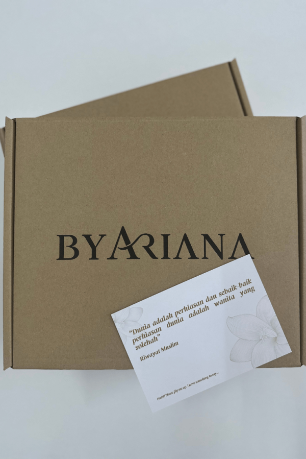 ByAriana Exclusive Gift Box Telekung Irdina