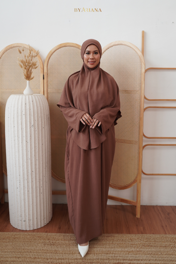 Jubah Yasmin in Chocolate