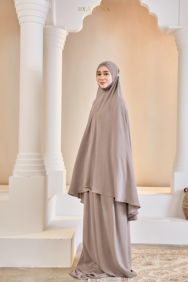 Telekung Raeesa In Dark Grey