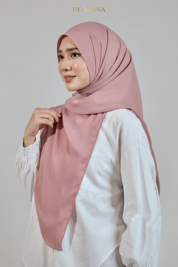 Natalya Shawl in Soft Pink