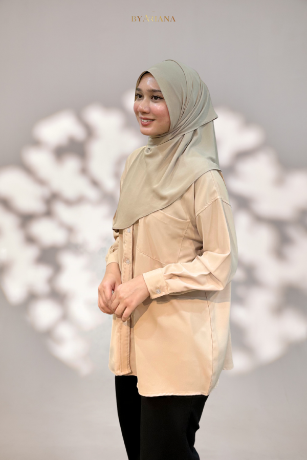 Elara Blouse in Cream