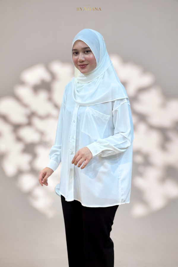 Elara Blouse in Off White