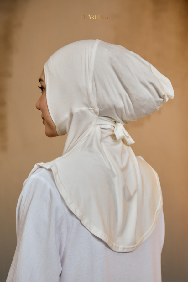 Luna Inner Neck in Off White