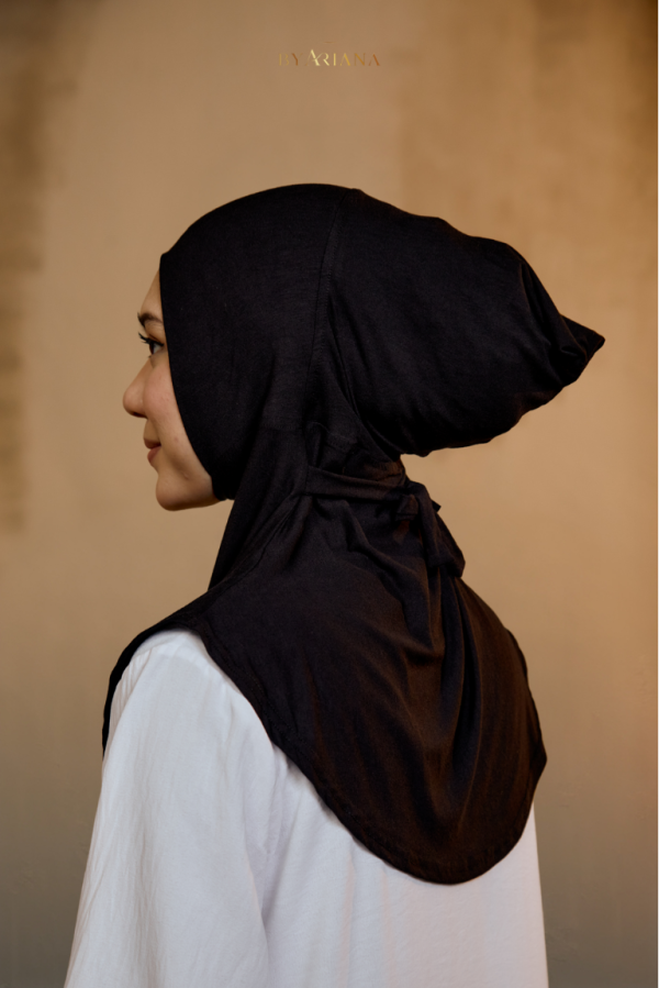 Luna Inner Neck in Navy Blue