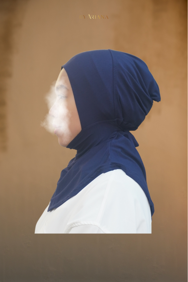 Luna Inner Neck in Navy Blue