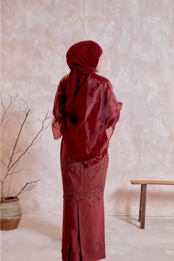 Kurung Modern Hania In Maroon