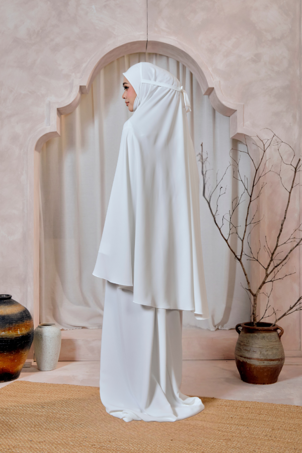 Telekung Batrisyia In Offwhite