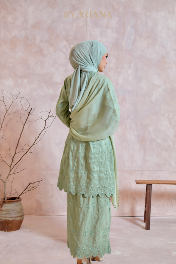 Kurung Pahang Modern Camila In Siege Green