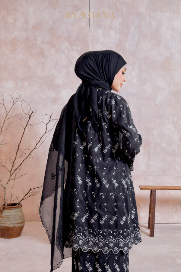 Kurung Pahang Modern Camila In Black