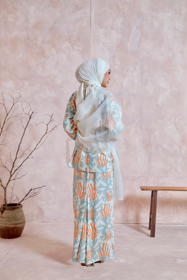 Kurung Hannah In Coral Peach