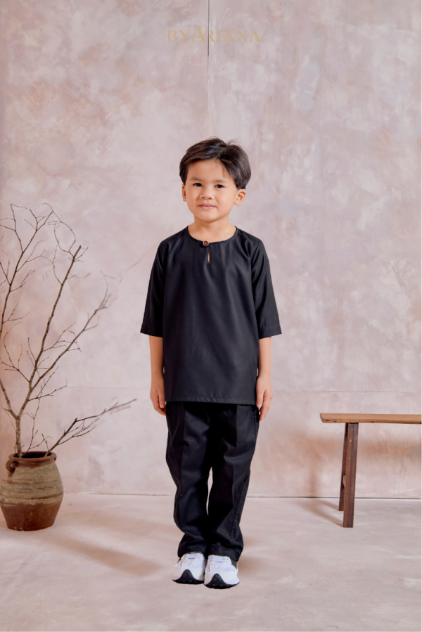 Kurta Raeef Kids In Black