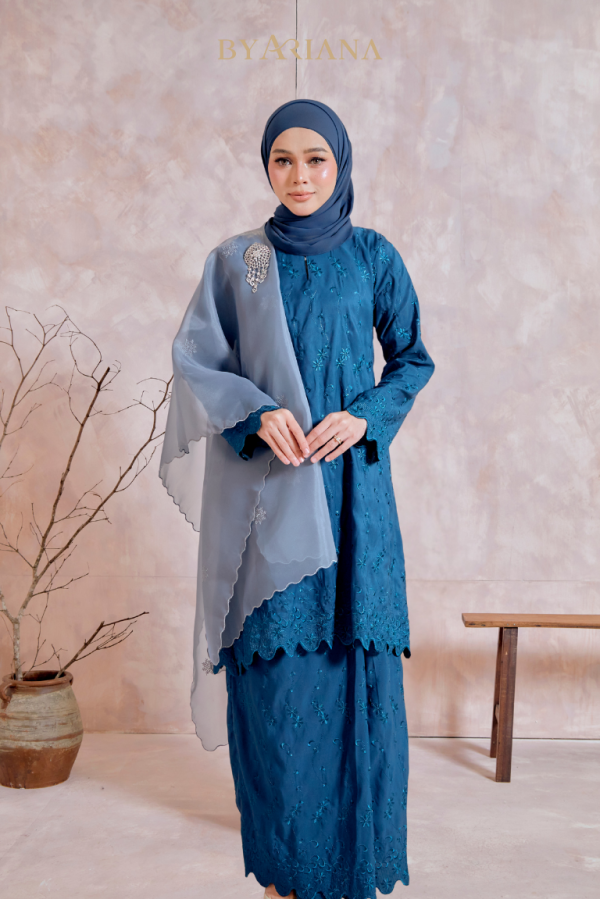 Kurung Pahang Modern Camila In Teal Blue