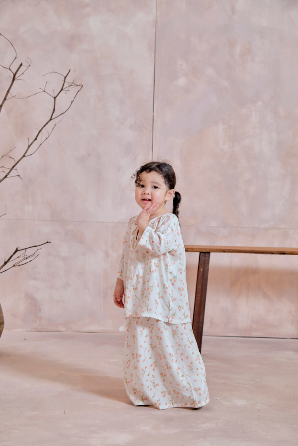 Kurung Hannah Kids In Tulip White