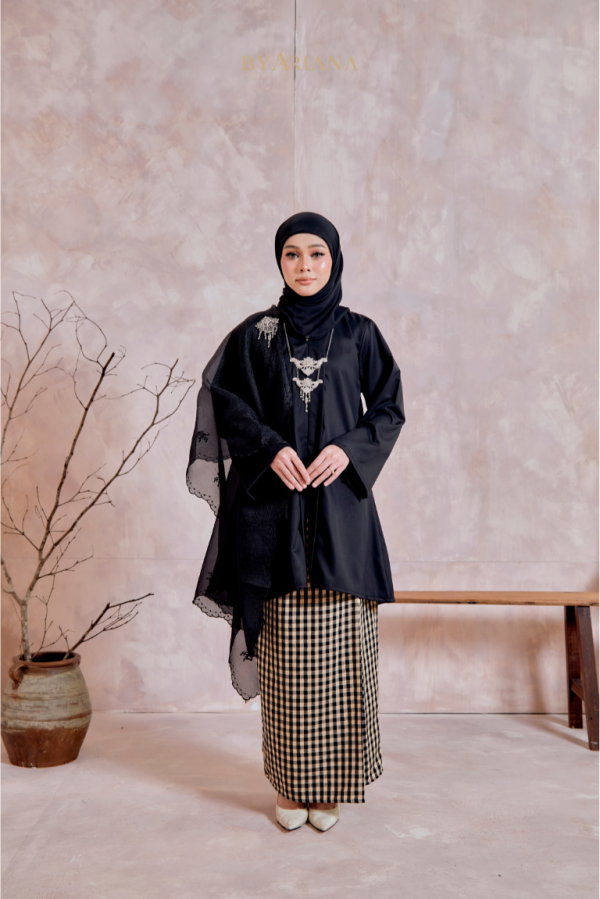 Kebaya Jameela In Black
