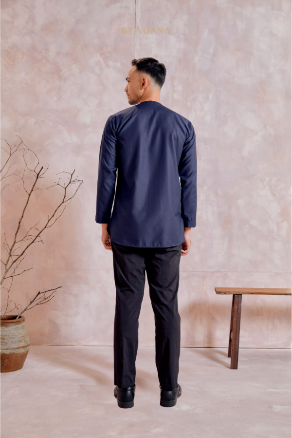 Kurta Rayyan In Navy Blue