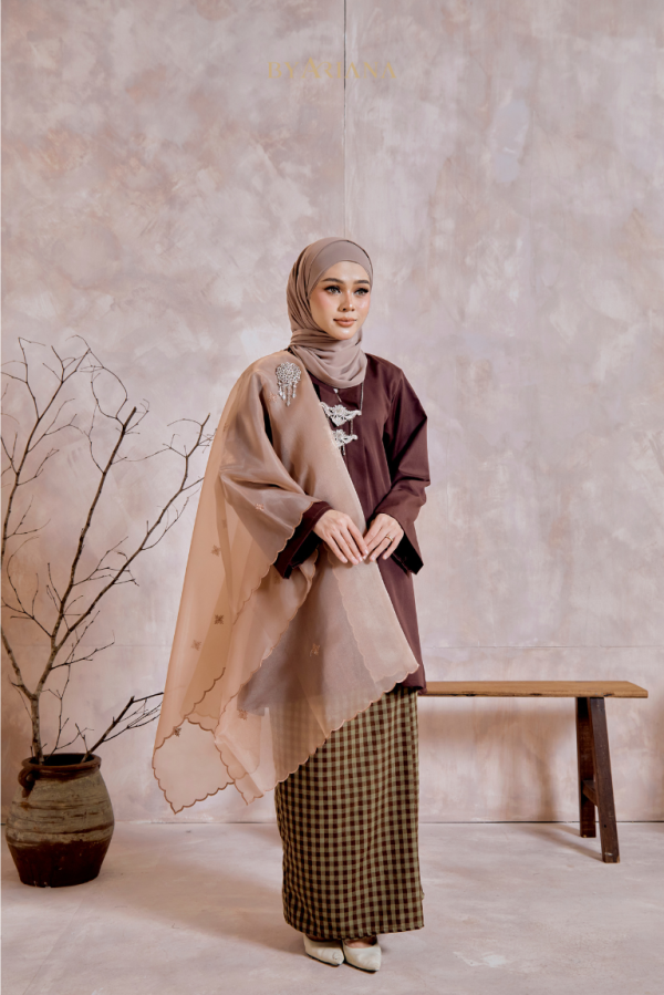 Kebaya Jameela In Brown